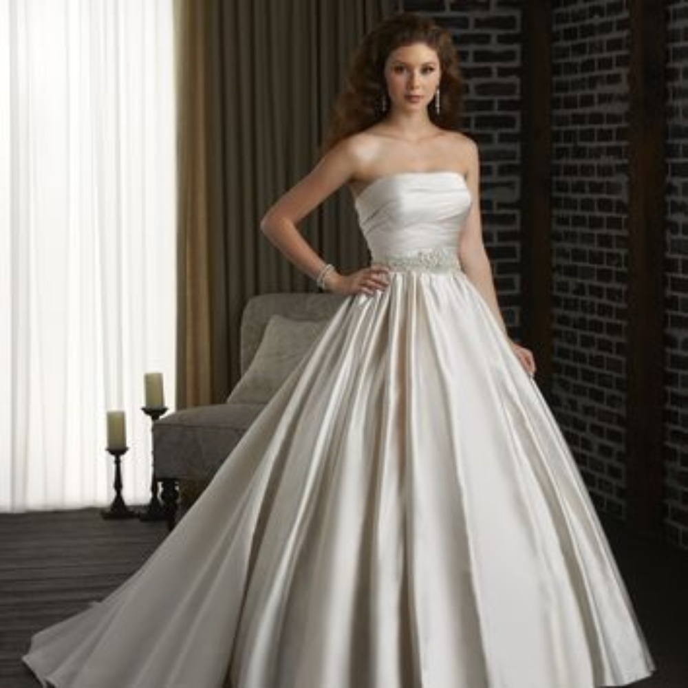Bonny Bridal Gown 316